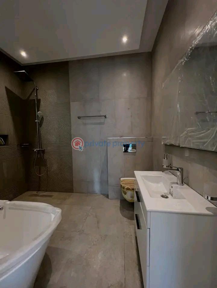 4 bedroom Townhouse For Sale East Airport Airport Residential Area Accra - 3