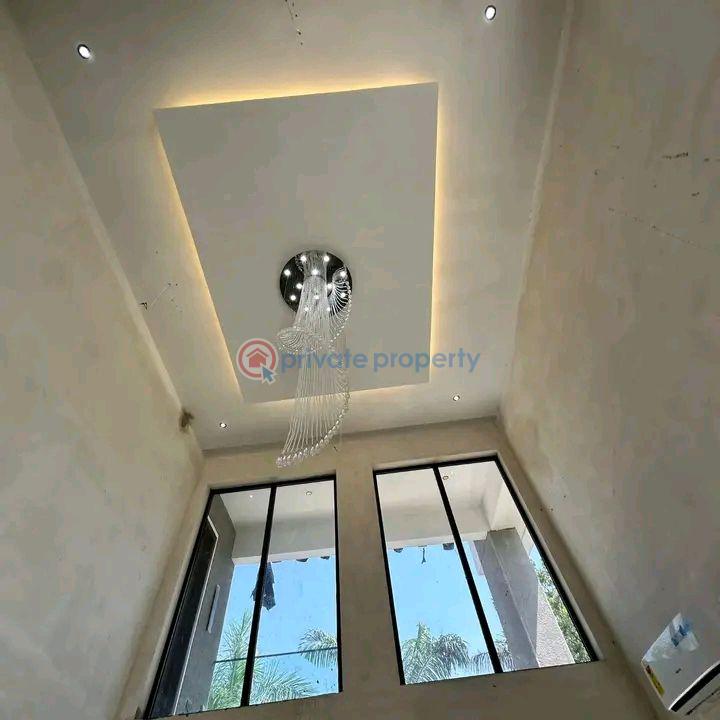 4 bedroom House For Sale Cantonments Accra - 2