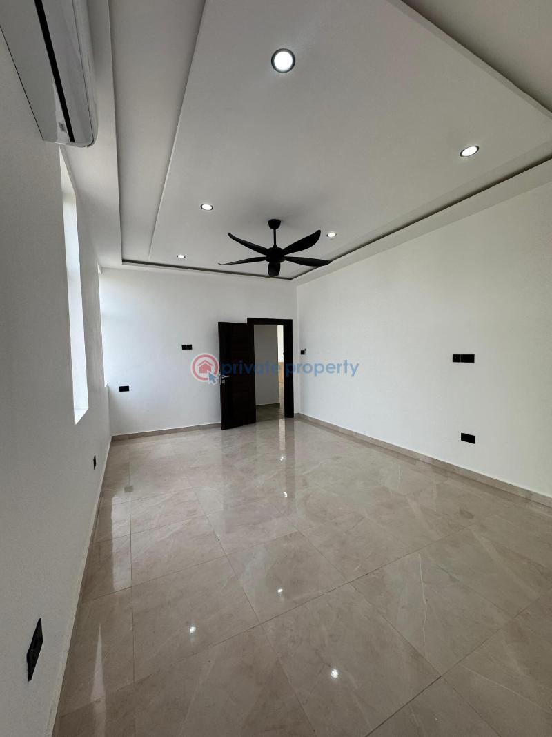 4 bedroom House For Sale Cantonments Accra - 12