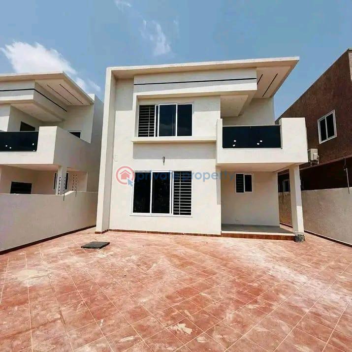 4 bedroom House For Sale Lakeside Estates. Adenta Municipal Accra - 0