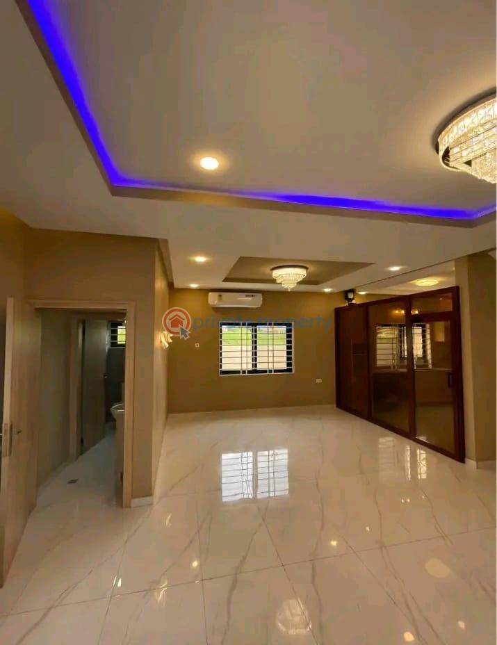 4 bedroom House For Sale Spintex Accra - 5