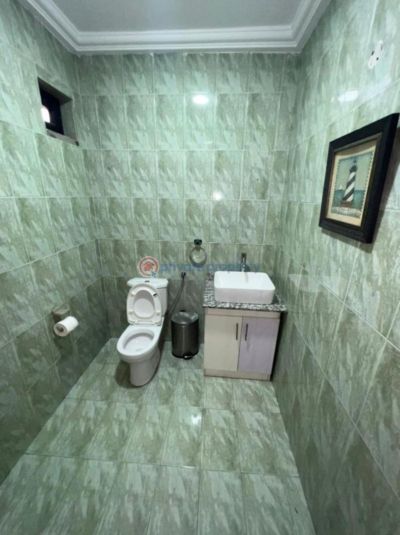 4 bedroom House For Sale Spintex Accra - 8