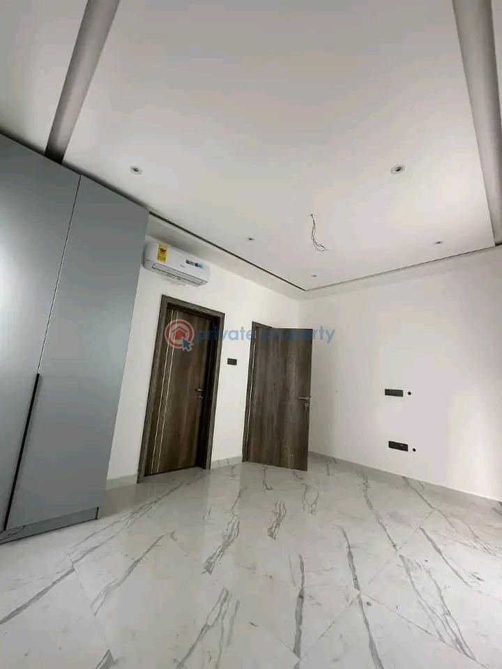 4 bedroom House For Sale Manet Spintex Accra - 9