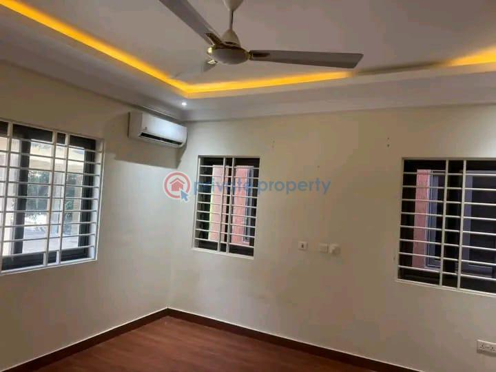 4 bedroom Townhouse For Rent Tantra Hill Achimota Ga West Municipal Accra - 5