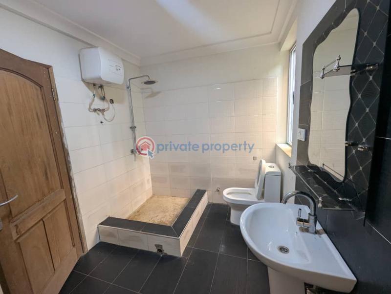 4 bedroom House For Rent Tesano Accra - 1