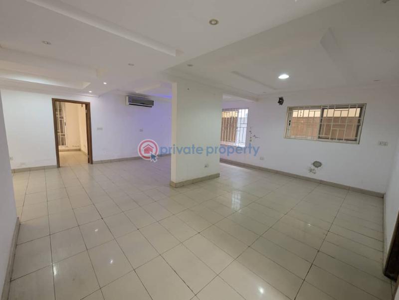 4 bedroom House For Rent Tesano Accra - 11
