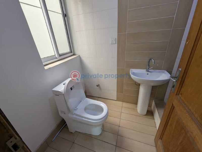 4 bedroom House For Rent Tesano Accra - 3