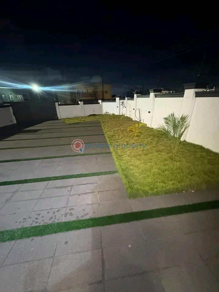 4 bedroom Townhouse For Sale Burma Hill Tse Addo Accra - 7