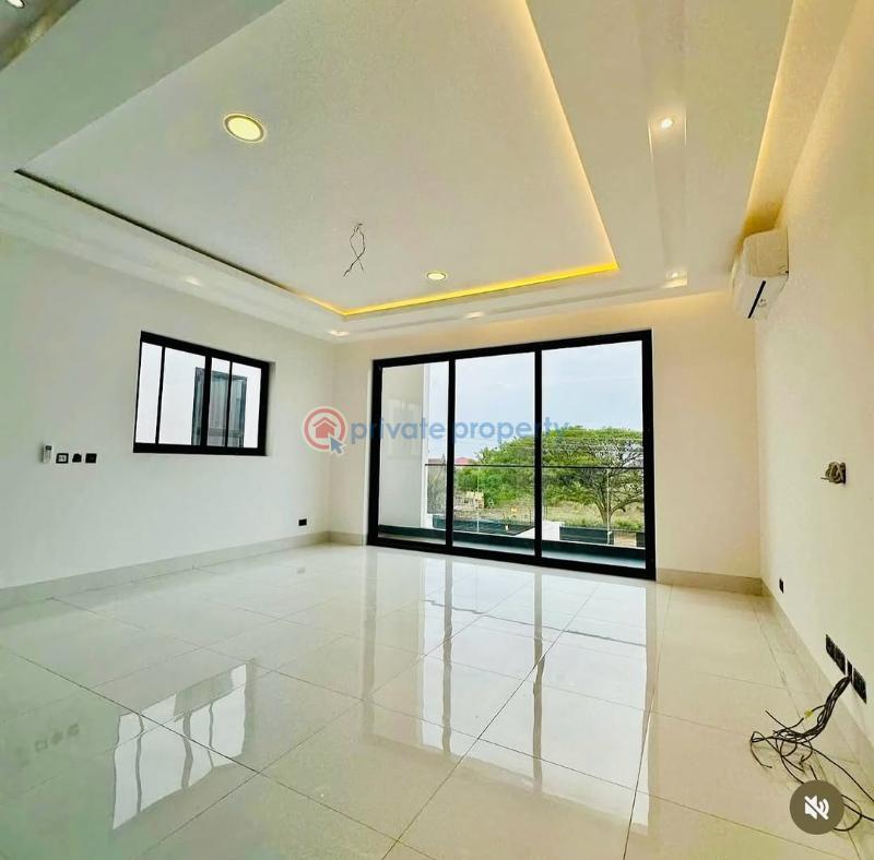 4 bedroom House For Sale Baatsonaa Spintex Accra - 3