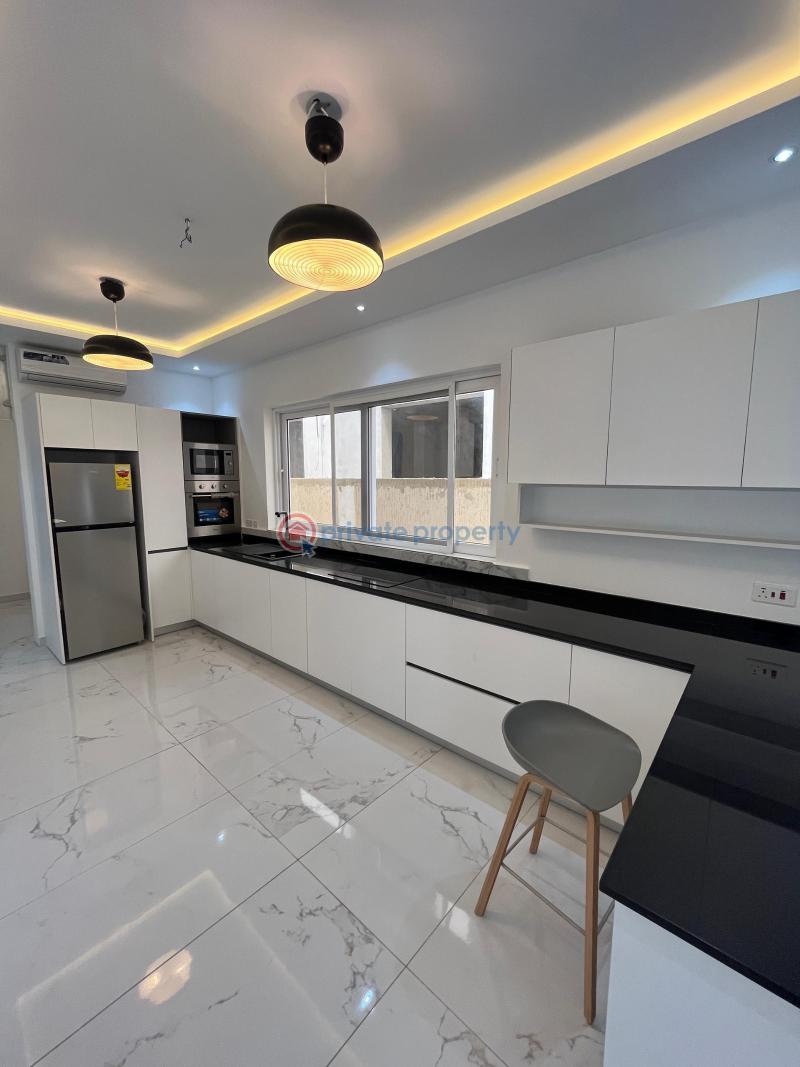 4 bedroom House For Sale East Airport Airport Residential Area Accra - 3