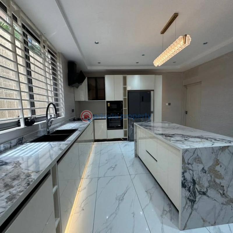 4 bedroom House For Sale Ars Roundabout Ogbojo Adenta Municipal Accra - 11