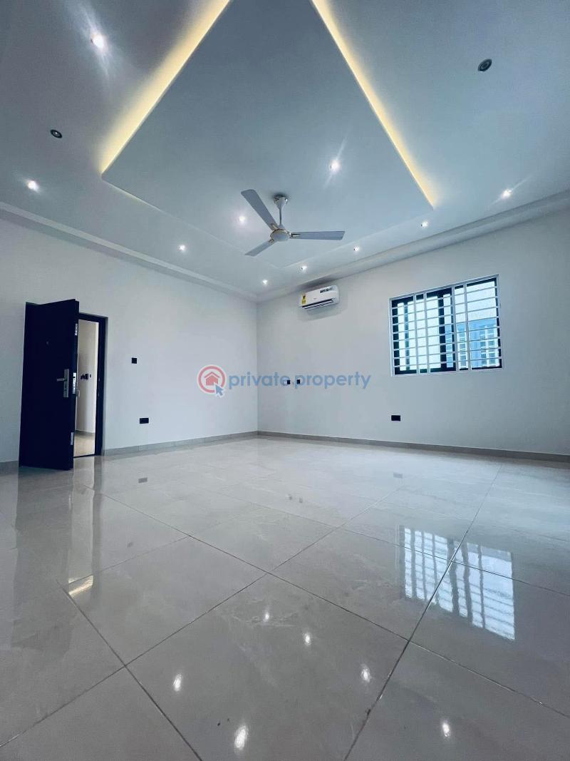 4 bedroom House For Sale Ogbojo Adenta Municipal Accra - 4