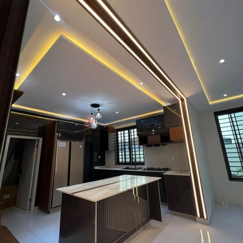 4 bedroom House For Sale Lakeside Estate Ashaley Botwe Adenta Municipal Accra - 8