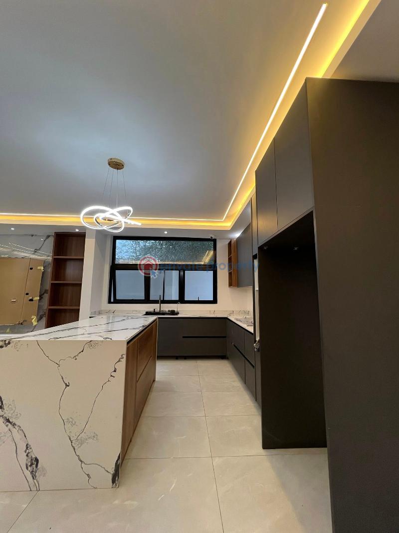 4 bedroom House For Sale Adjiringanor East Legon Accra - 14