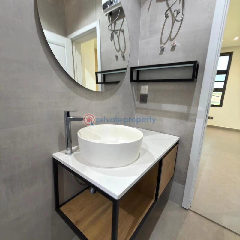 4 bedroom House For Sale East Airport Airport Residential Area Accra - 12