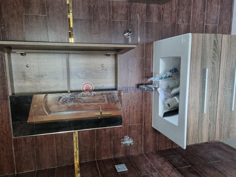 4 bedroom House For Sale Hfc Estate, Near The Police Station comm 25 Tema Accra - 21