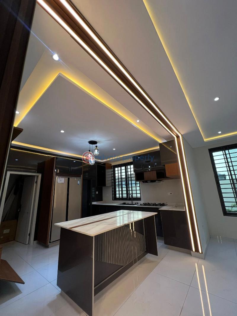 4 bedroom House For Sale Lakeside Estate Ashaley Botwe Adenta Municipal Accra - 14