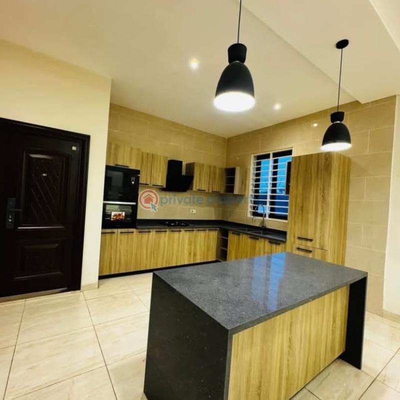 4 bedroom House For Sale Lakeside Estates. Adenta Municipal Accra - 9