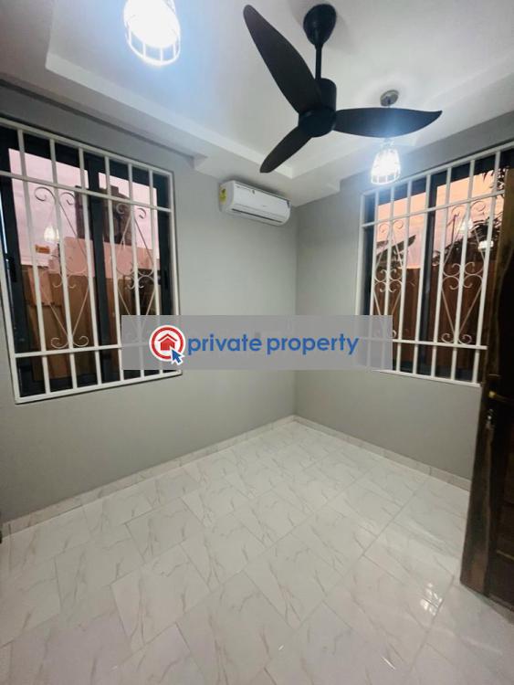 4 bedroom Townhouse For Sale Spintex Accra - 4