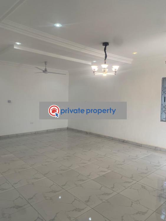 4 bedroom Townhouse For Sale &nbsp;community 25 Tema Accra - 4