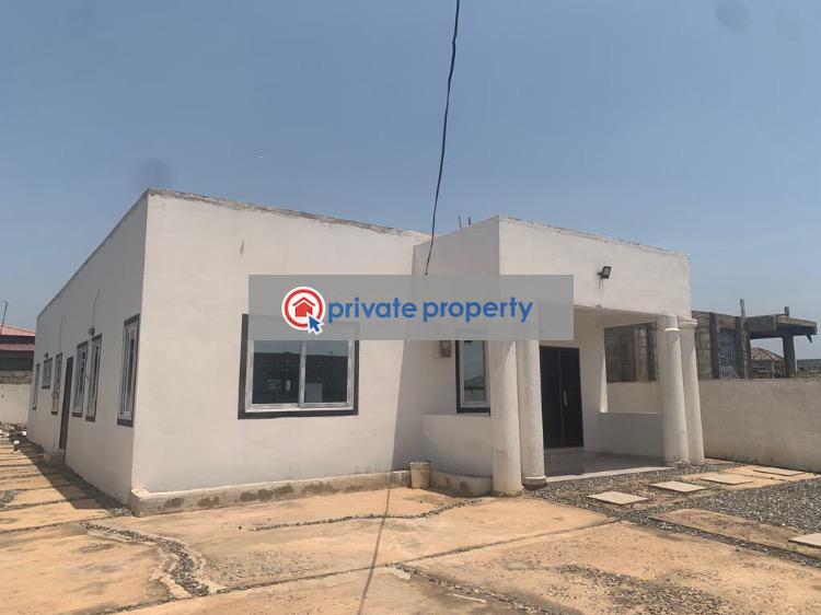 4 bedroom Townhouse For Sale &nbsp;community 25 Tema Accra - 2