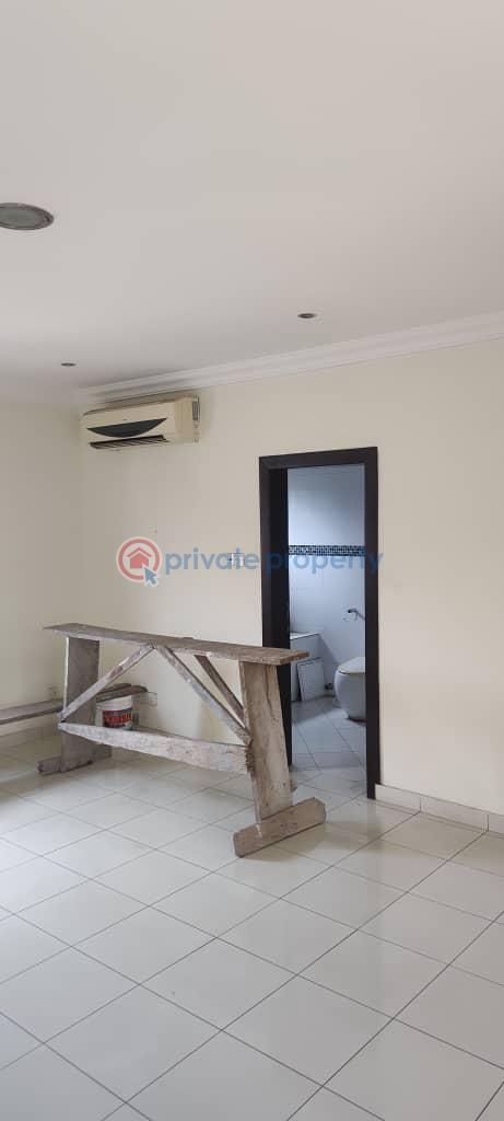 6 bedroom House For Sale Au Village Accra Ghana Cantonments  - 13