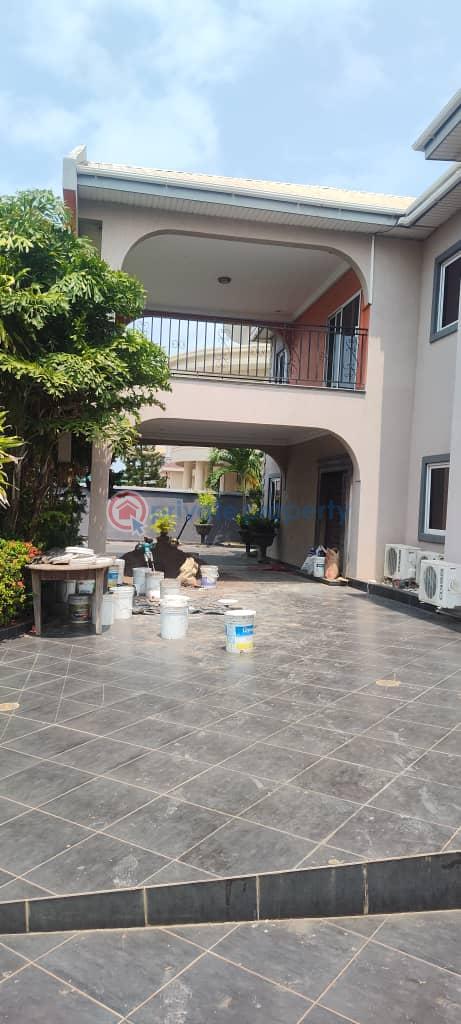 6 bedroom House For Sale Au Village Accra Ghana Cantonments  - 3