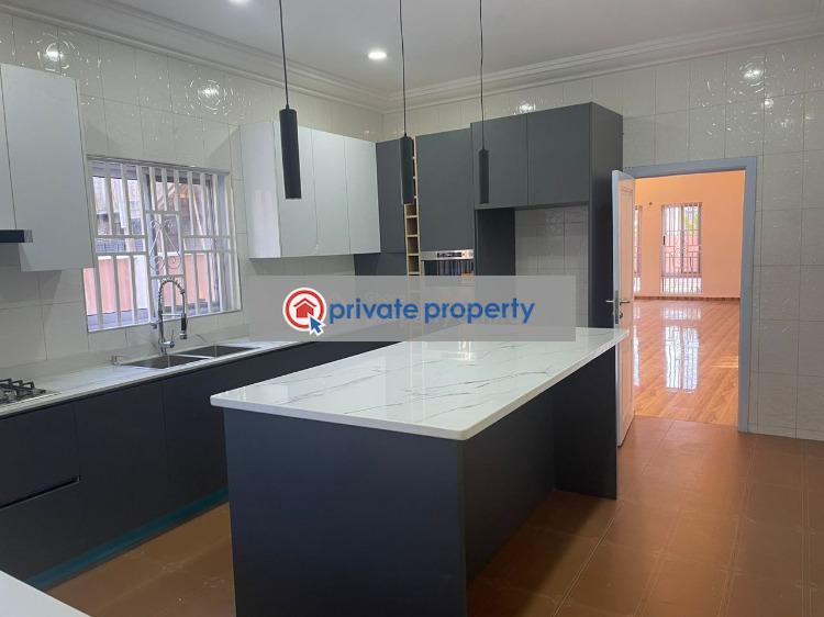 5 bedroom House For Sale &nbsp;east Airport Airport Residential Area Accra - 16