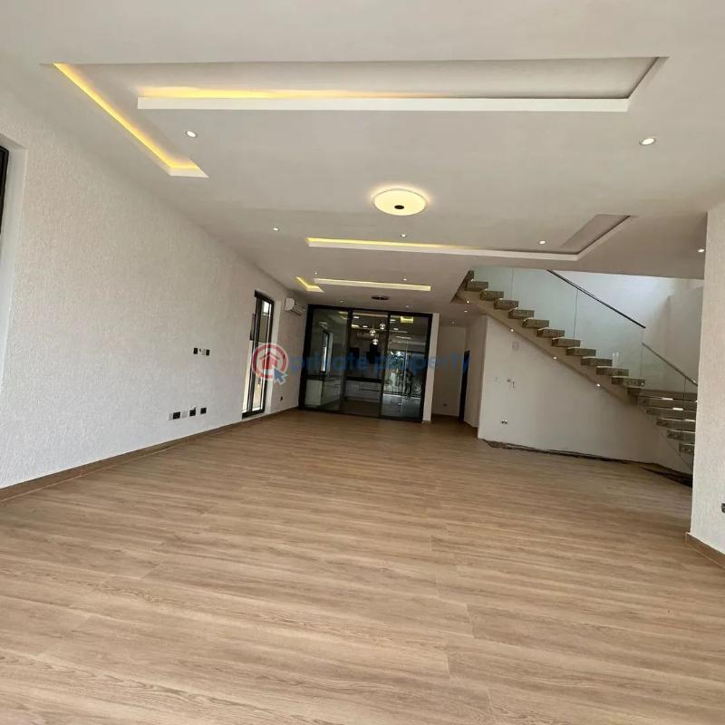 5 bedroom House For Sale Ashaley Botwe School Junction Adenta Municipal Accra - 4