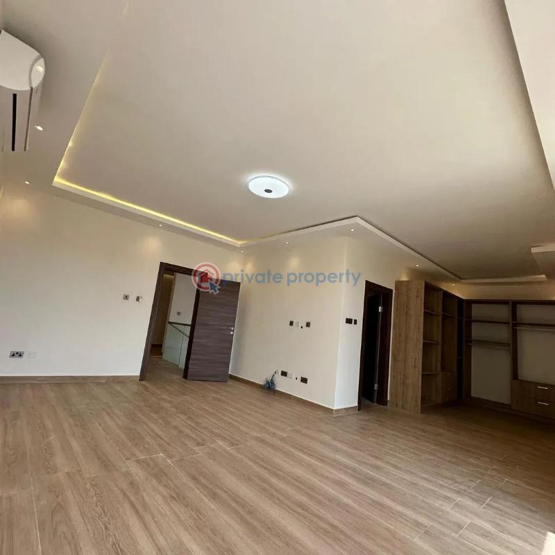 5 bedroom House For Sale Ashaley Botwe School Junction Adenta Municipal Accra - 8