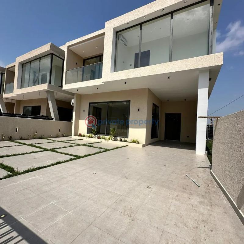 5 bedroom House For Sale Ashaley Botwe School Junction Adenta Municipal Accra - 1
