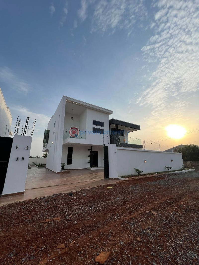 4 bedroom House For Sale Lakeside Estate Ashaley Botwe Adenta Municipal Accra - 1