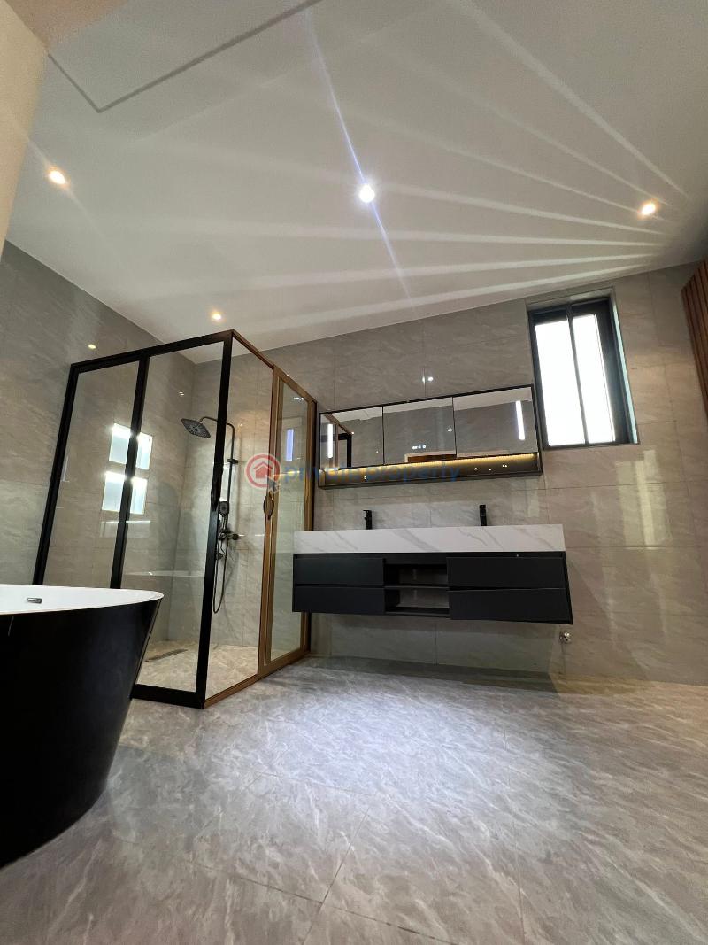 4 bedroom House For Sale Lakeside Estate Ashaley Botwe Adenta Municipal Accra - 11