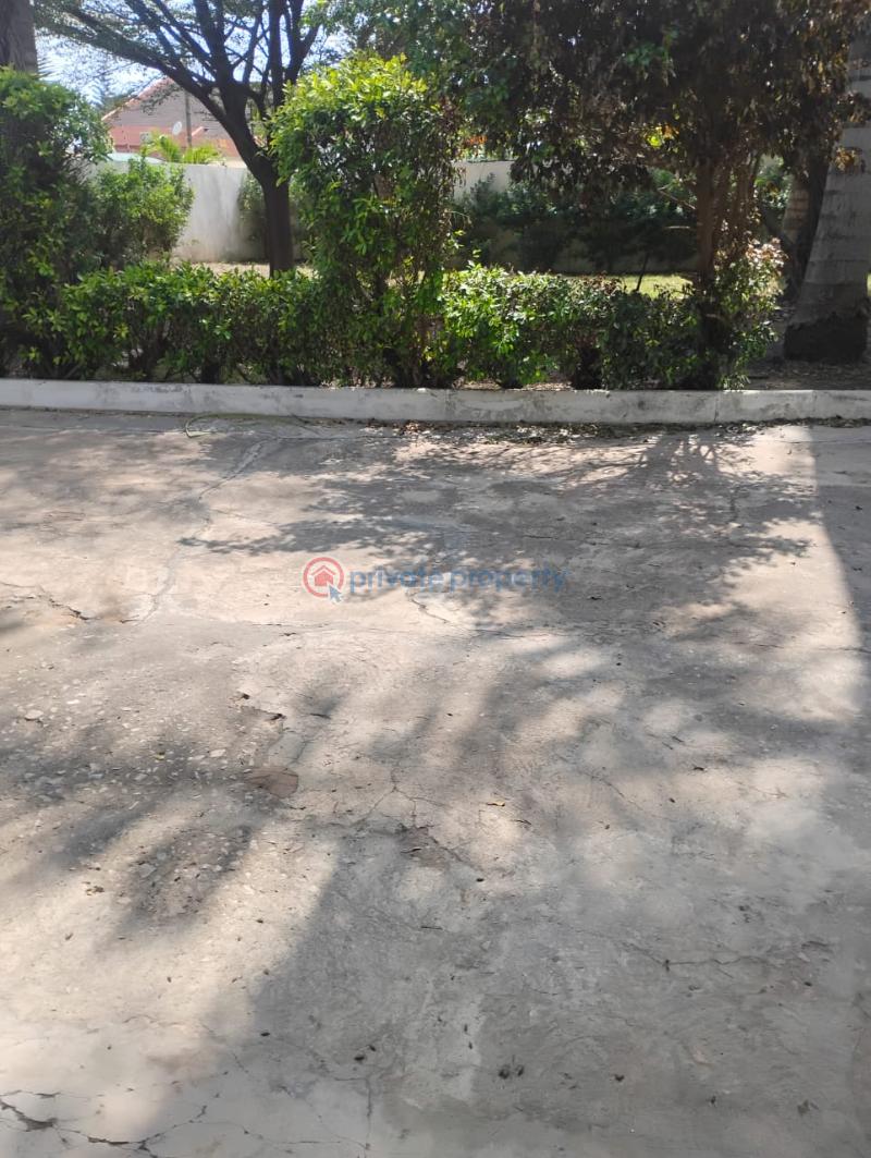 4 bedroom House For Rent Dzorwulu Accra - 11