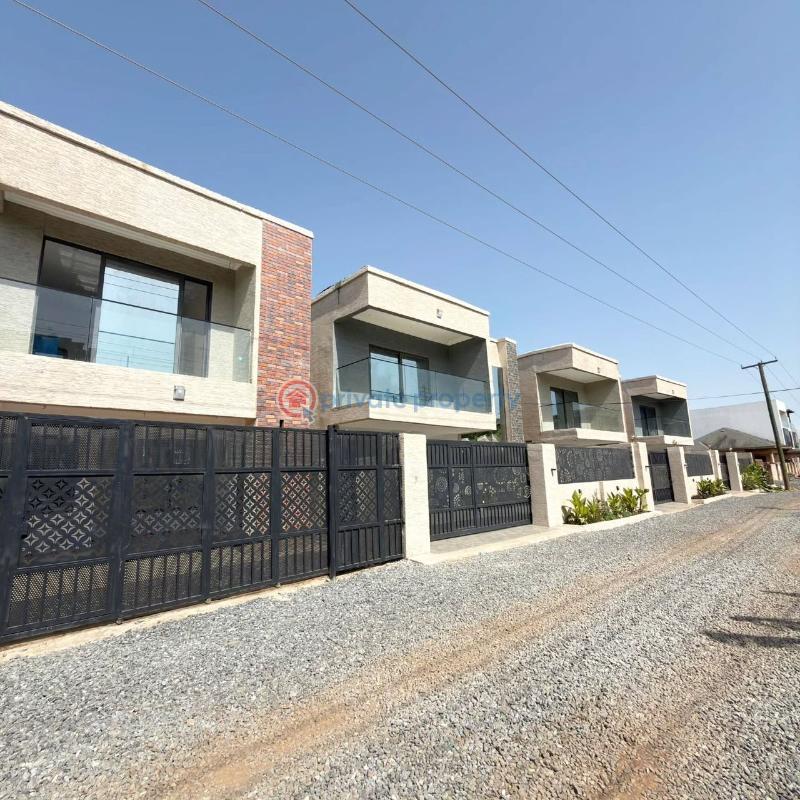 4 bedroom House For Sale Adjiringanor East Legon Accra - 1