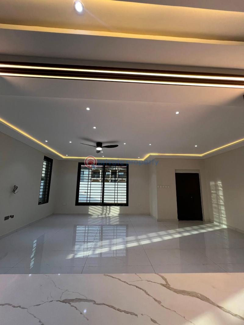 4 bedroom House For Sale Lakeside Estate Ashaley Botwe Adenta Municipal Accra - 6