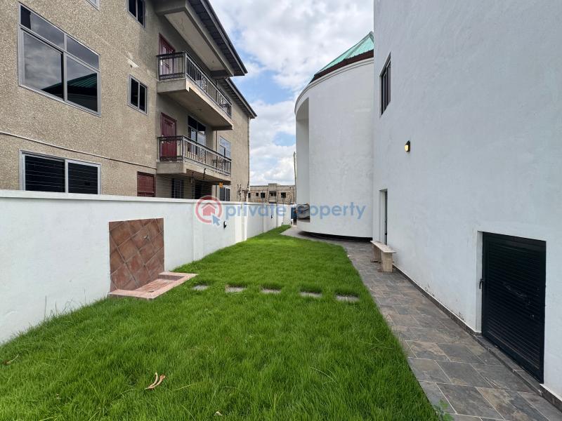 8 bedroom House For Sale Hilltop Kwadaso Kumasi Metropolitan Ashanti - 9