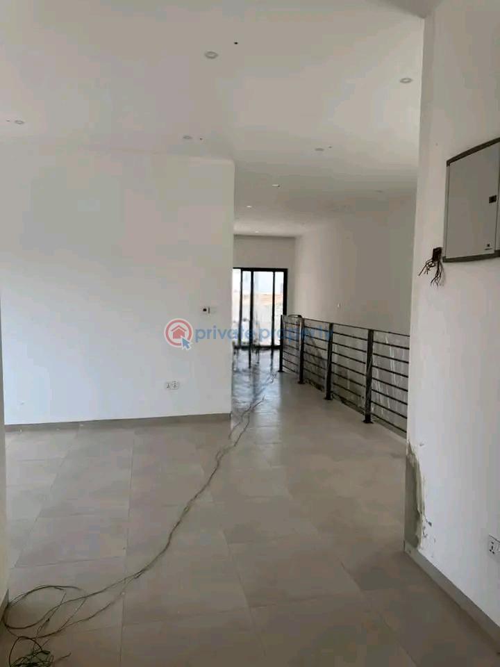 4 bedroom Detached Duplex For Sale Spintex Accra - 10