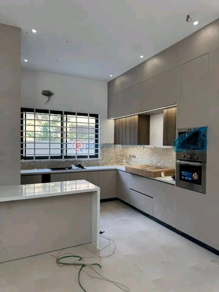 4 bedroom Detached Duplex For Sale Spintex Accra - 8
