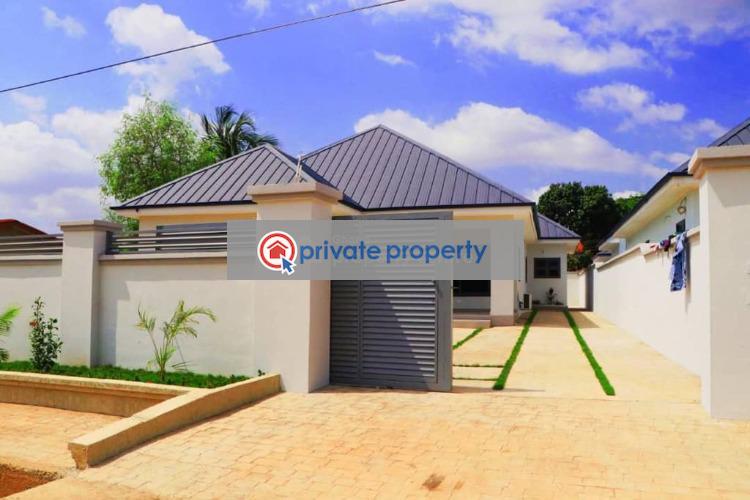 4 bedroom Detached Bungalow For Sale &nbsp;ashongman Estates Ga East Municipal Accra - 5