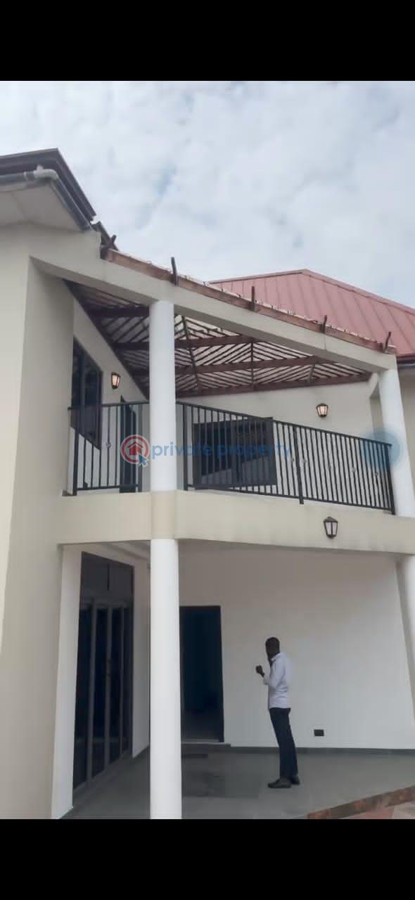 4 bedroom House For Rent East Airport Airport Residential Area Accra - 0