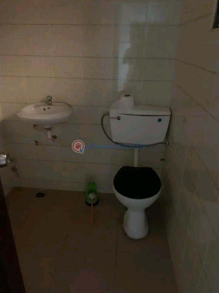 4 bedroom House For Rent Dzorwulu Accra - 8