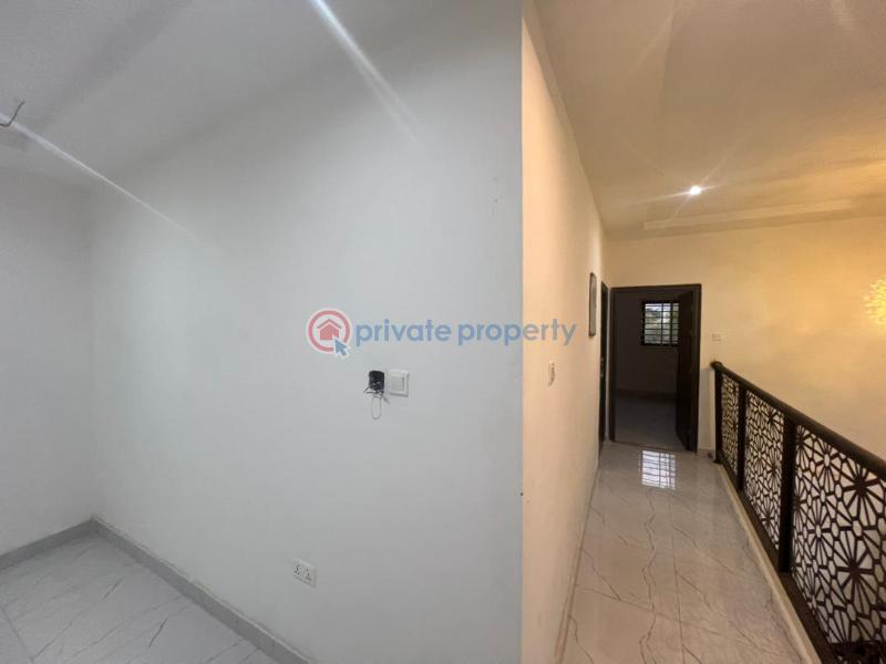 4 bedroom House For Sale Spintex Accra - 5