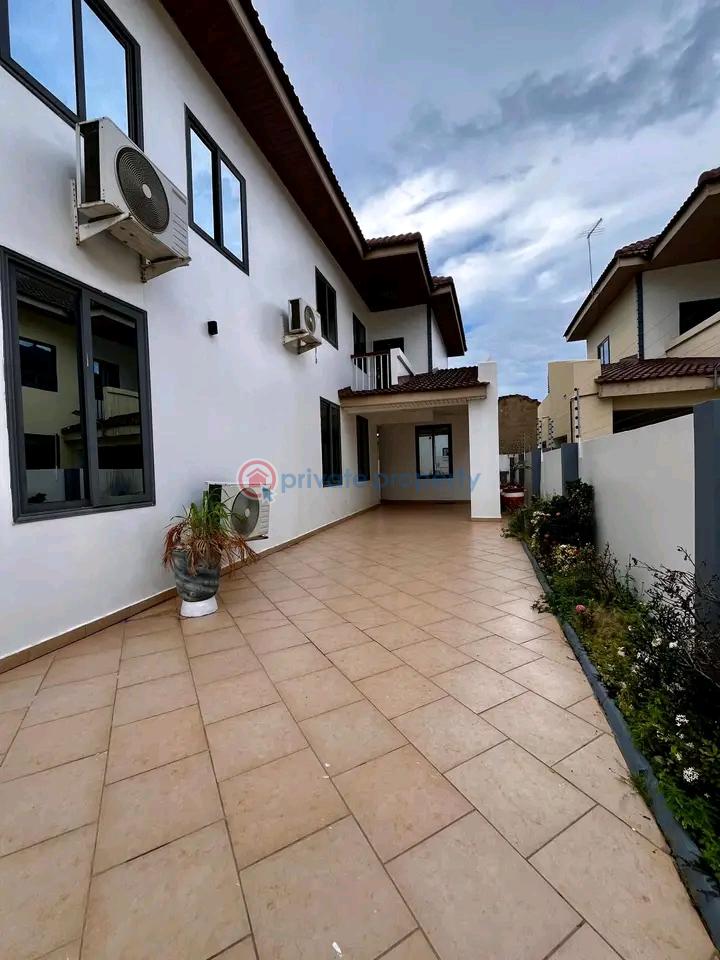 4 bedroom House For Rent Spintex Accra - 1