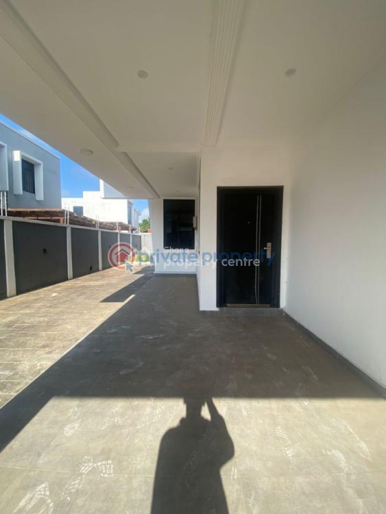 4 bedroom Townhouse For Rent Cantonments Accra - 2
