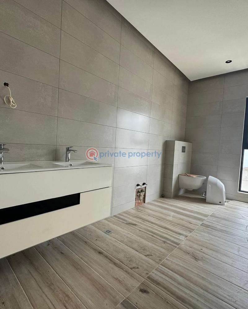 4 bedroom Townhouse For Sale Dzorwulu Accra - 7