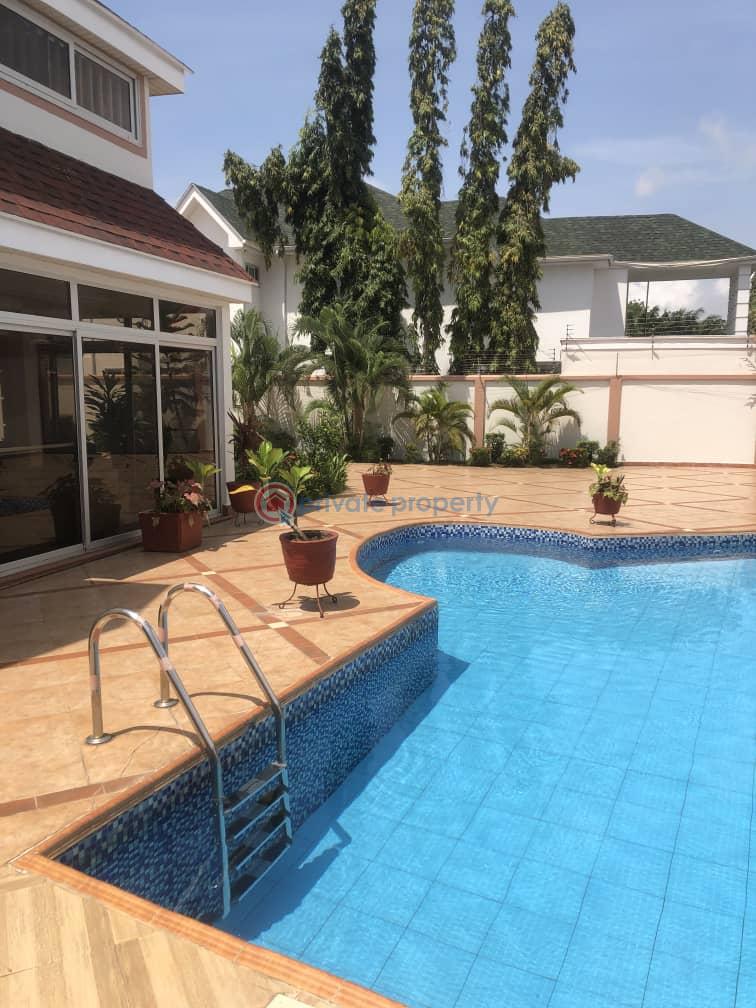 4 bedroom Detached Bungalow For Rent Castle Area Osu Road Accra - 1