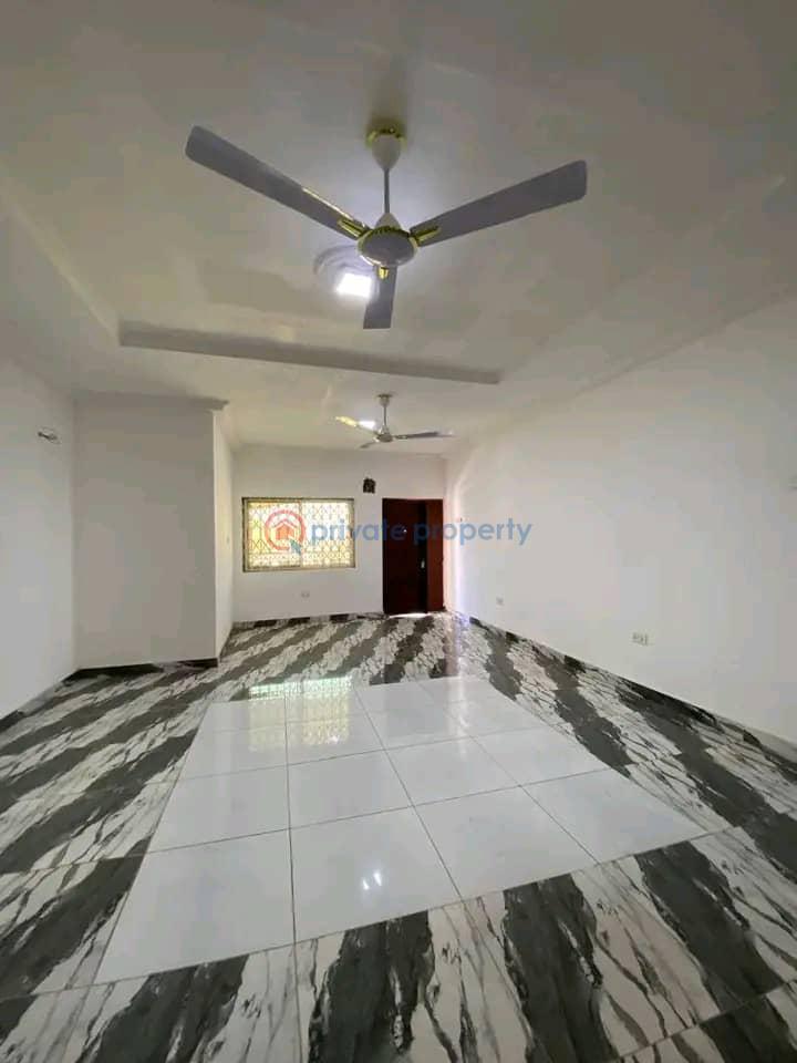 10 bedroom Block of Flats For Sale Spintex Accra - 4