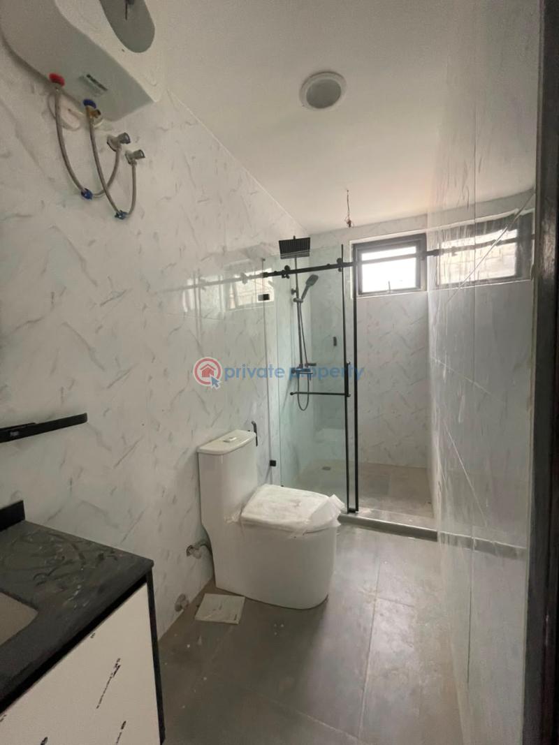 5 bedroom House For Sale East Airport Airport Residential Area Accra - 11