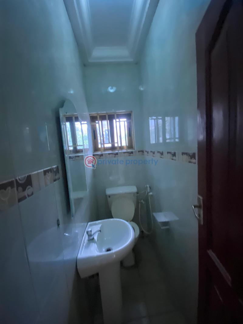 5 bedroom House For Rent Community 25 Tema Accra - 5